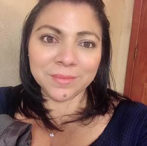 Meet your Posher, Camila